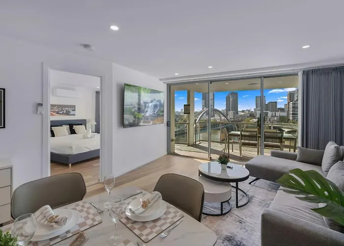 Cbd Modern 3Bed Panoramic River View, 2Cars And Pool